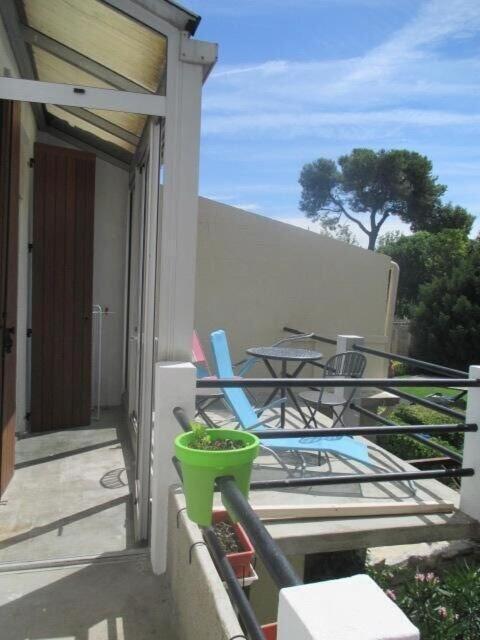 Appartement Sur Sommieres Jusqu'A 6 Personnes Exterior photo
